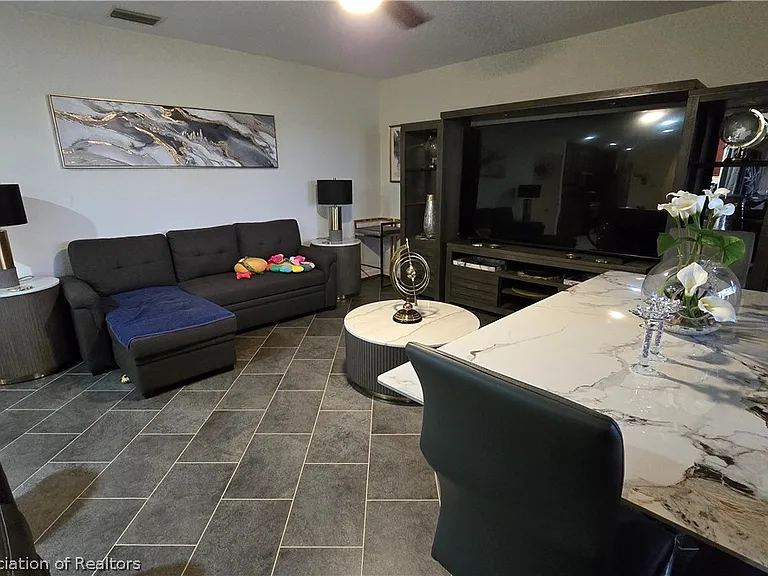 120 Sheppard Rd NW — Photo 12