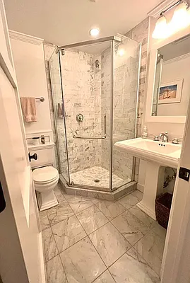 Rented by Living New York | media 7