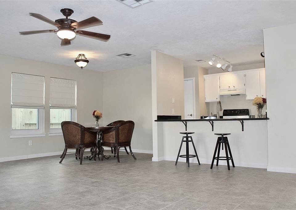1st image of 16010 Lost Rock Ct