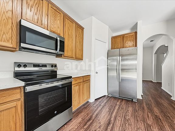 3rd image of 4000 Hidden Meadow Ct