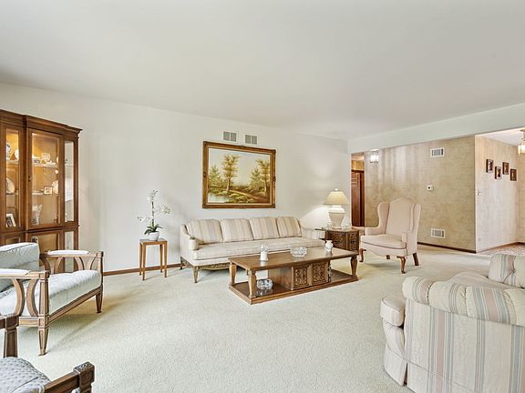 4th image of 336 Ethel Ln