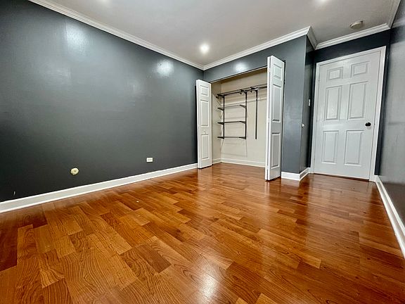 5th image of 703 Fullerton Ct #209