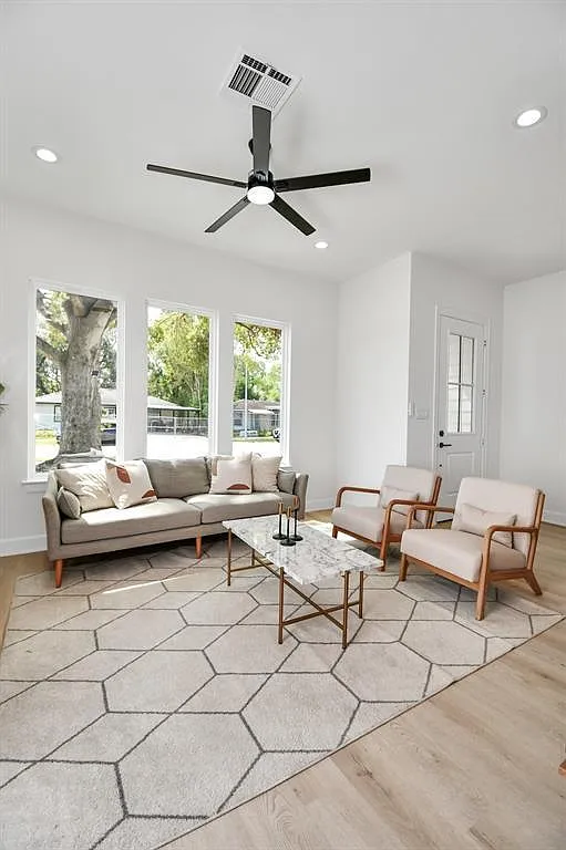 8324 Corinth St - 8324 Corinth St Unit A — Photo 1