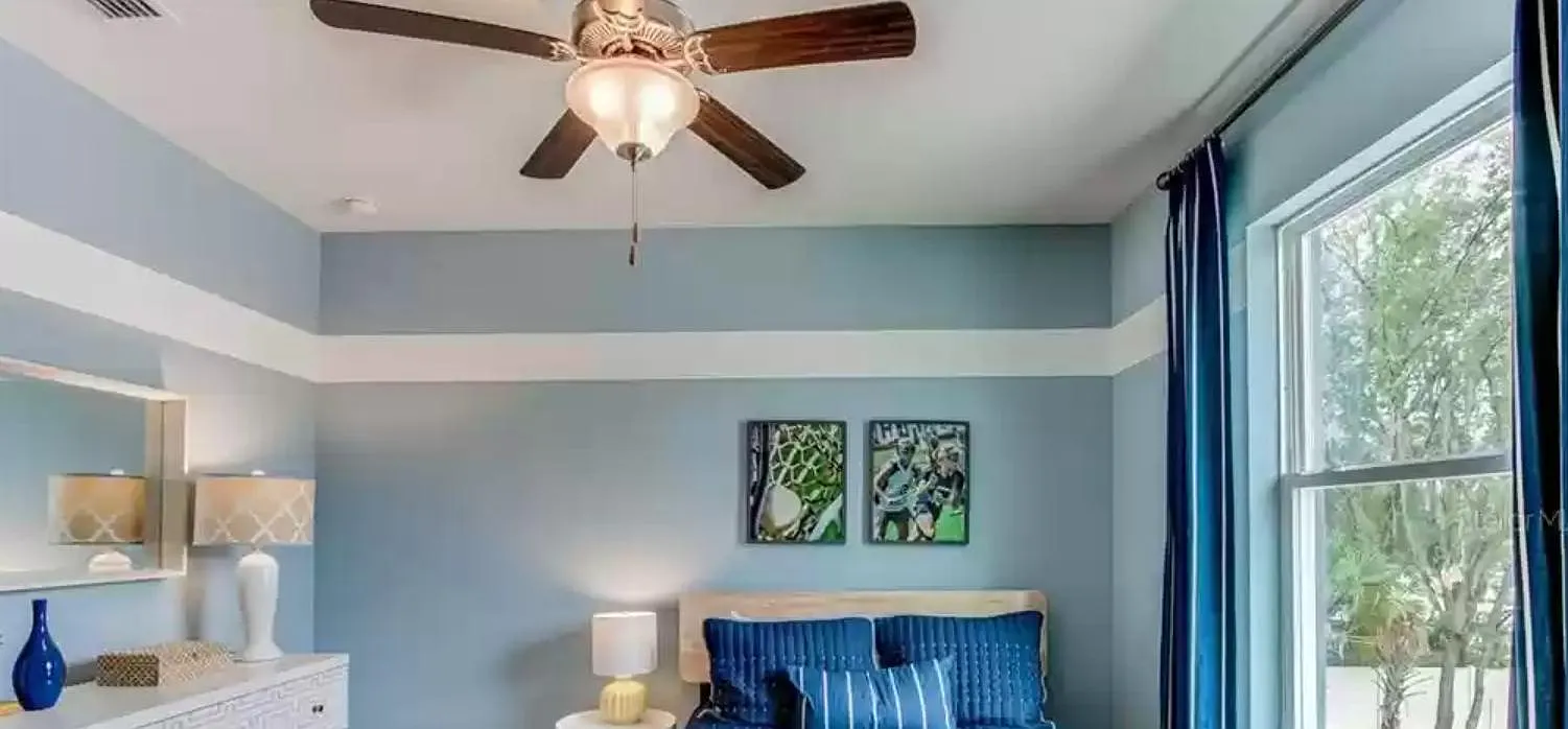 3 bed, 2.5 bath, 1708 sqft, $2,550 — Photo 3