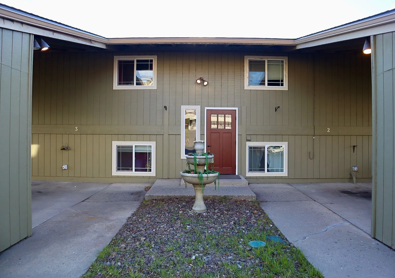 939 N. Baker Ave. 4-Plex (1-4) — Photo 3