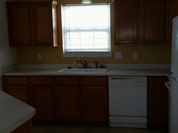 4th image of 10698 Whippoorwill Ln