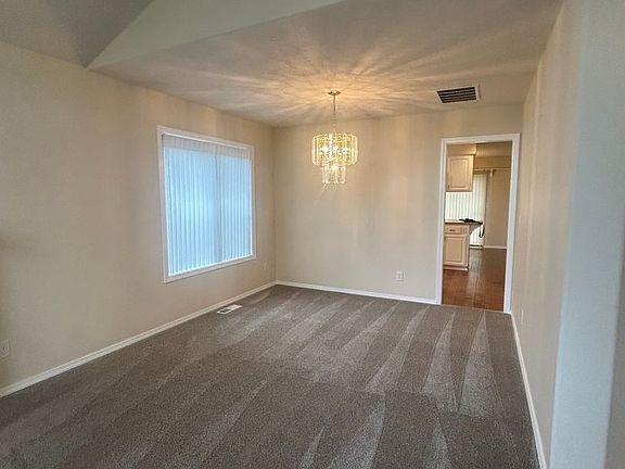 5th image of 1139 Chardonnay Loop NE