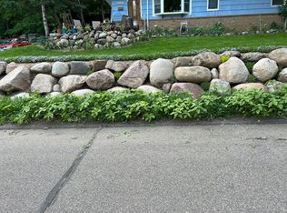 11921 Bradford Rd, Minnetonka, MN 55343