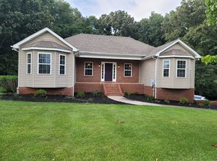 382 Fairview Cir, Winchester, TN 37398