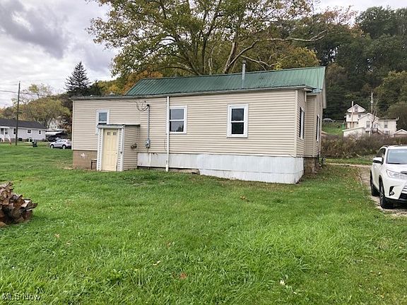 5th image of 281 McConnell St