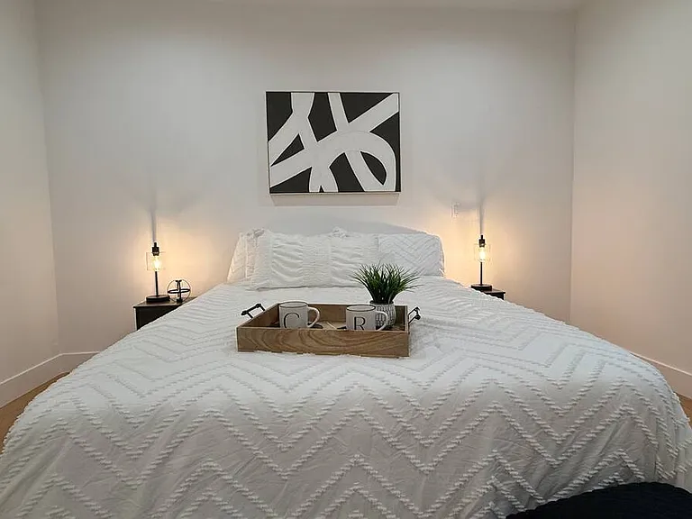 Photos are for sample unit staging only.