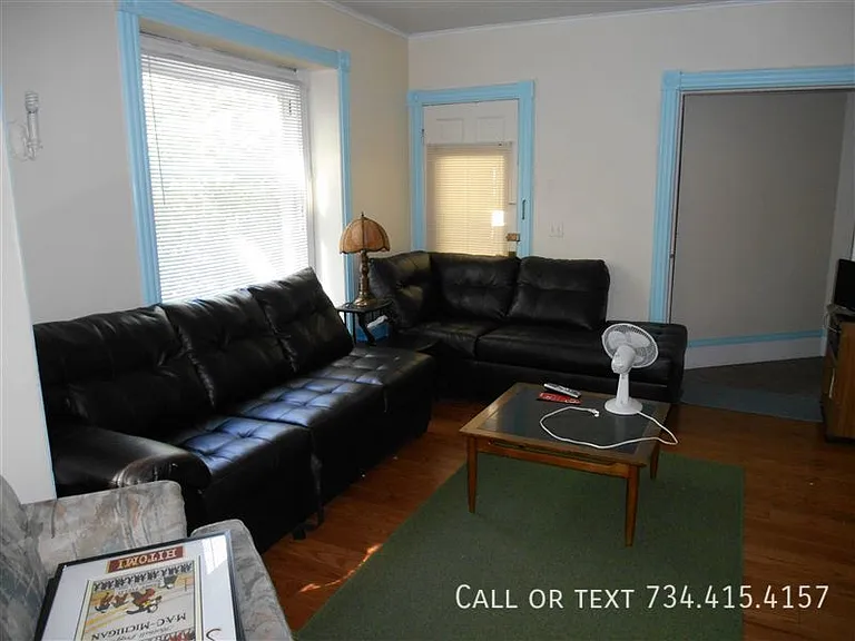 502 E Ann St — Photo 7