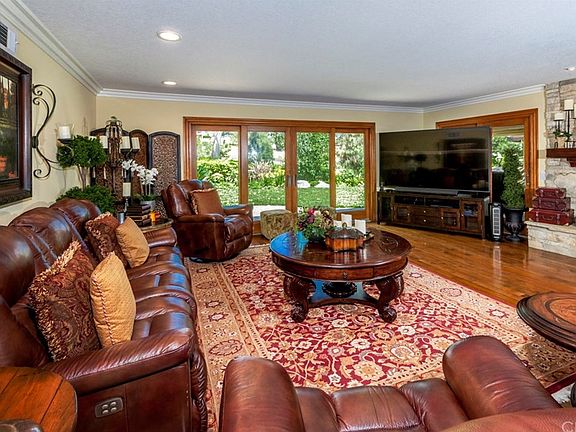 4th image of 1211 Miramar Dr