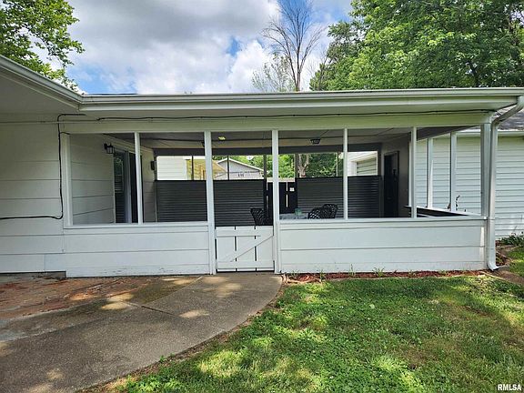 5th image of 207 S Wedgewood Ln