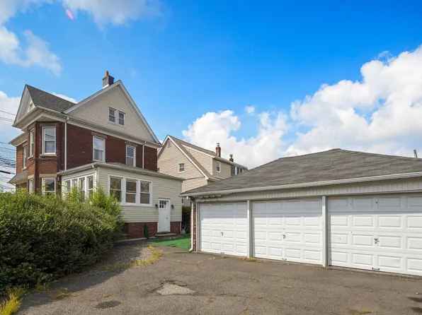 828 1st St, Secaucus, NJ 07094