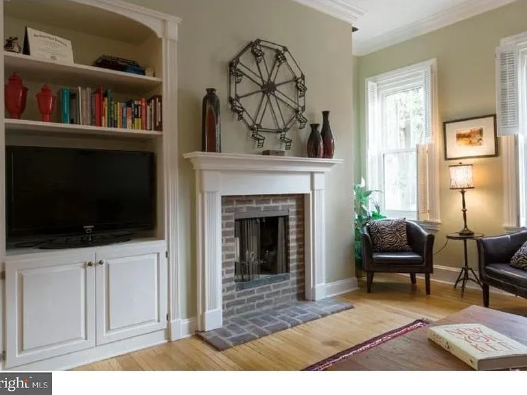 123 S Darlington St — Photo 8