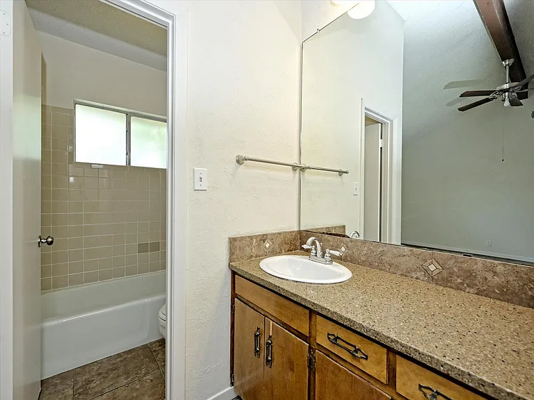 6509 Skycrest Dr — Photo 17