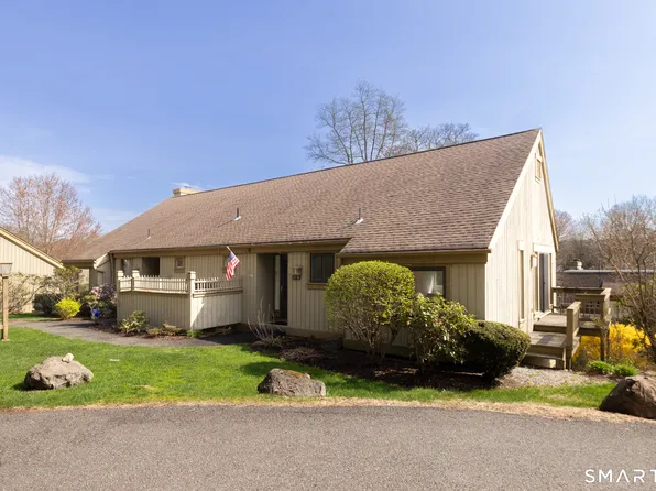 12 Heritage Village #B, Southbury, CT 06488