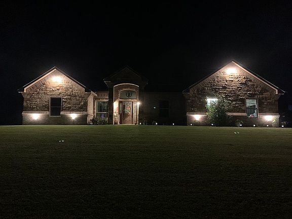4th image of 2135 Falcon Ct