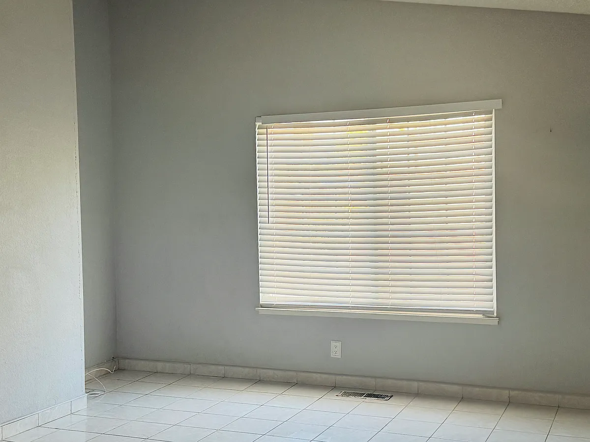 Building Photo - 209 Riverview Dr