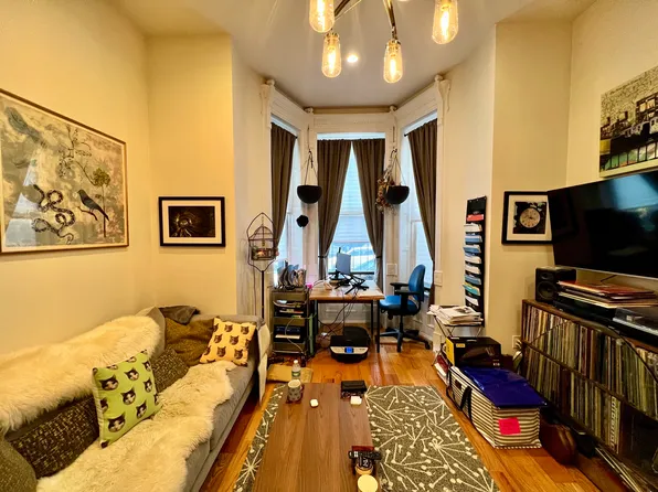 22 Mac Donough Street image 4 of 17