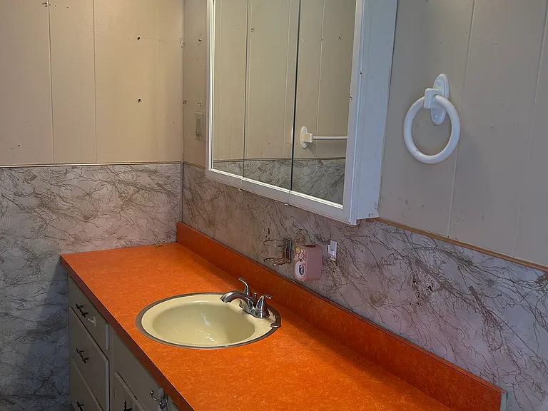 202 West St #6 — Photo 3