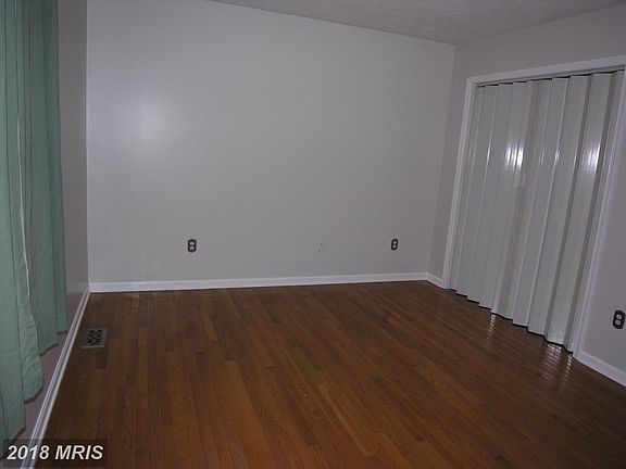 Bedroom (Master)