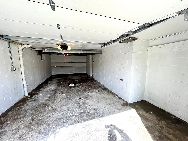 1235 Illinois Ave — Photo 9