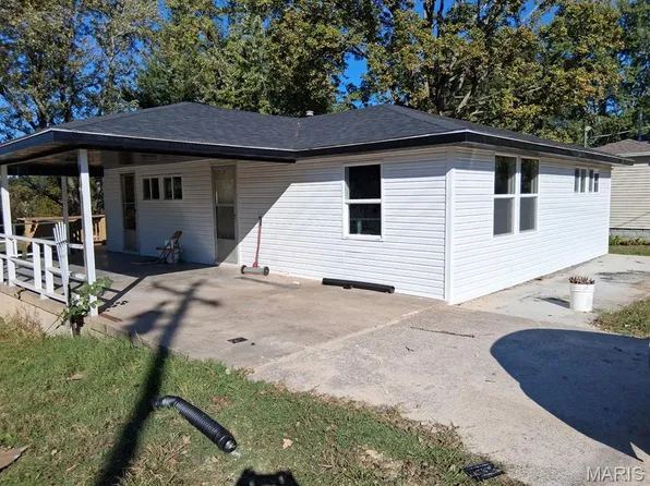 192 Market St, Millersville, MO 63766