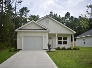 1359 E Chestnut Ave, Crestview, FL 32539