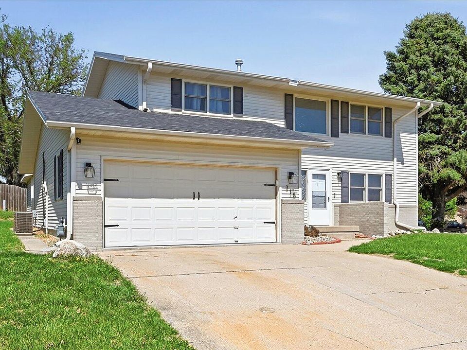 1st image of 318 Fairview Dr