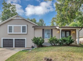 19 Marianne Dr, Saint Peters, MO