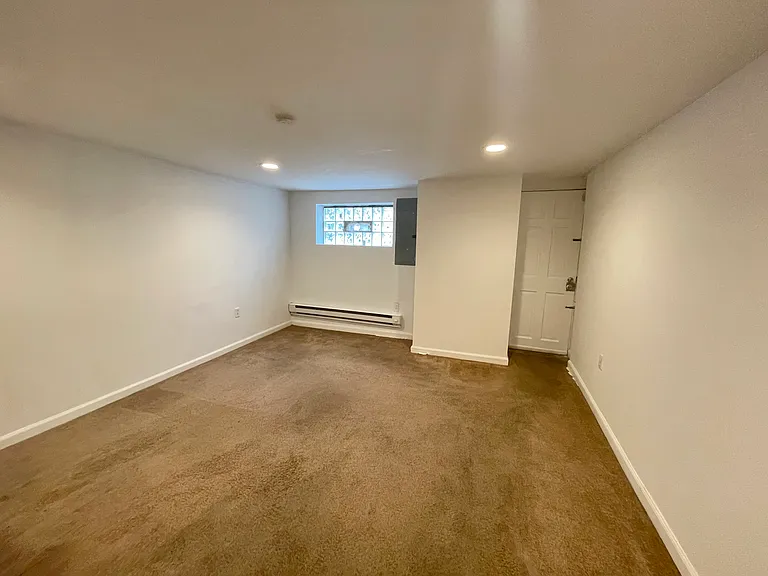 4759 Vista St — Photo 9