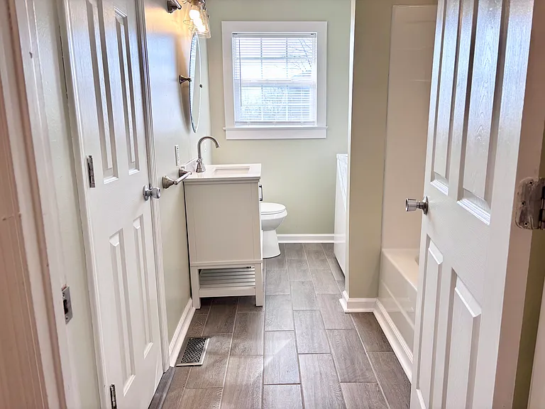 65 Jackson Ave — Photo 14