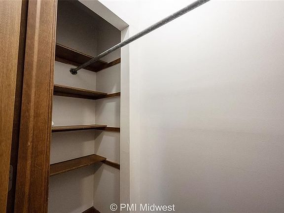 4th image of 3707 N Meridian St APT 1A