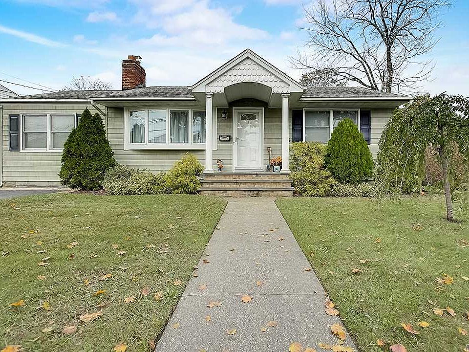 225 Locust Ave, Babylon, NY 11702 Zillow