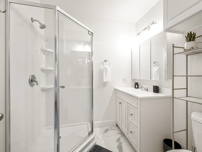 884 Seabright Ave — Photo 7