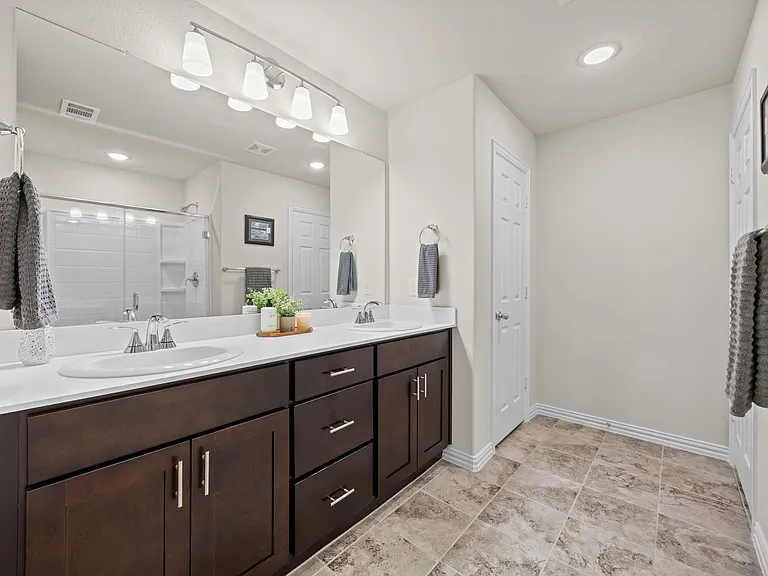 3249 Glorioso Dr — Photo 17