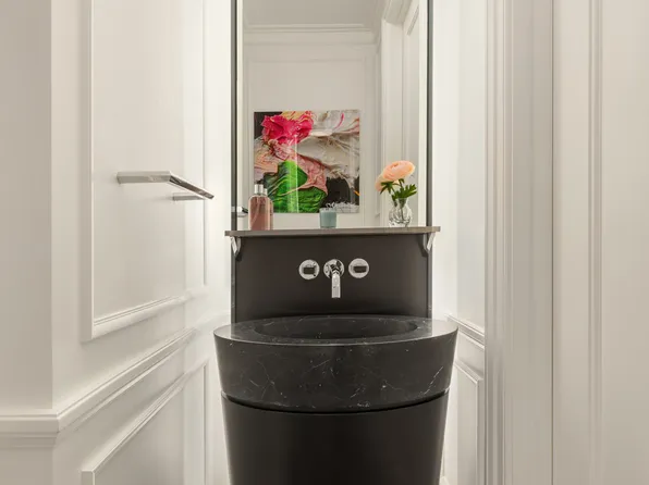 108 Leonard Street image 11 of 19