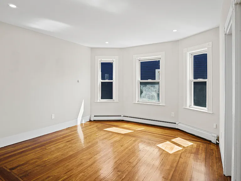 12 Redfield St #3 — Photo 6