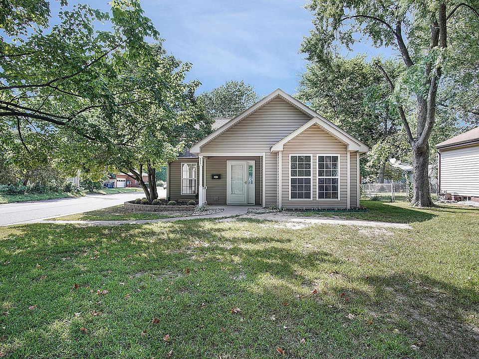 1st image of 432 Sotier Pl
