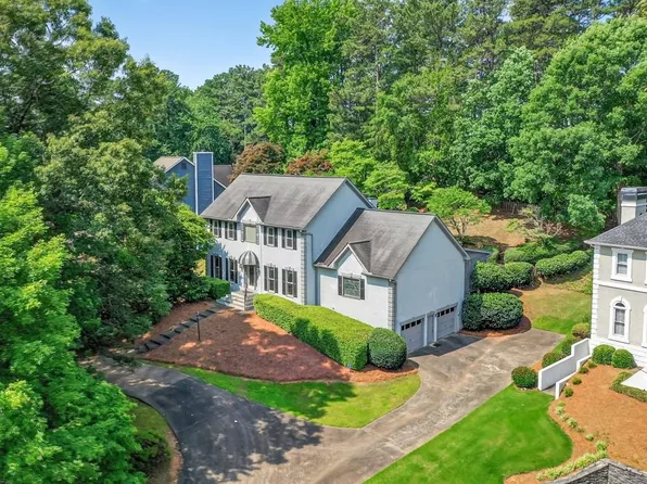 3185 Country Club Ct NW, Kennesaw, GA 30144