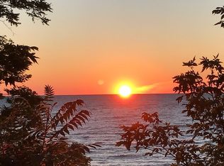 1061 S Lakeshore Rd, Carsonville, MI 48419