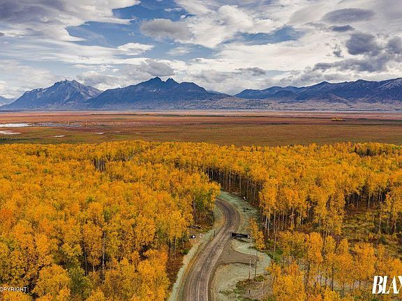 4th image of B3-L14 S Teton Cir