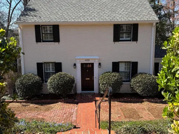 6032 Grove Dr, Alexandria, VA 22307