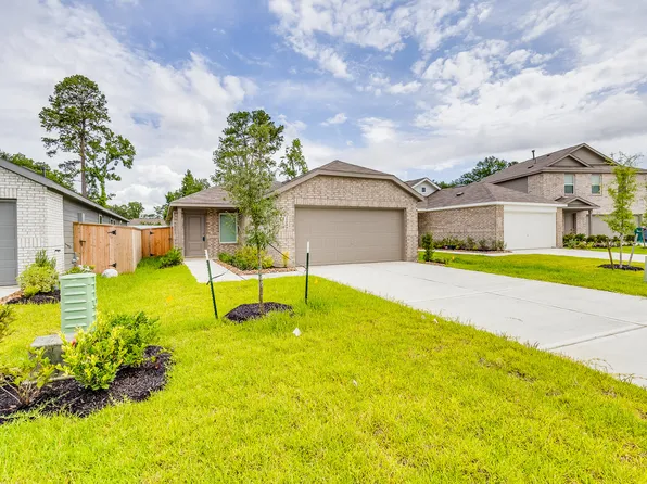 21099 Santopadre St, New Caney, TX