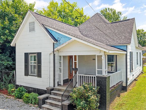 3rd image of 2024 Lawson Ave