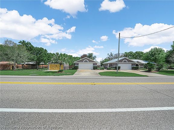 5th image of 4326 Lakewood Rd