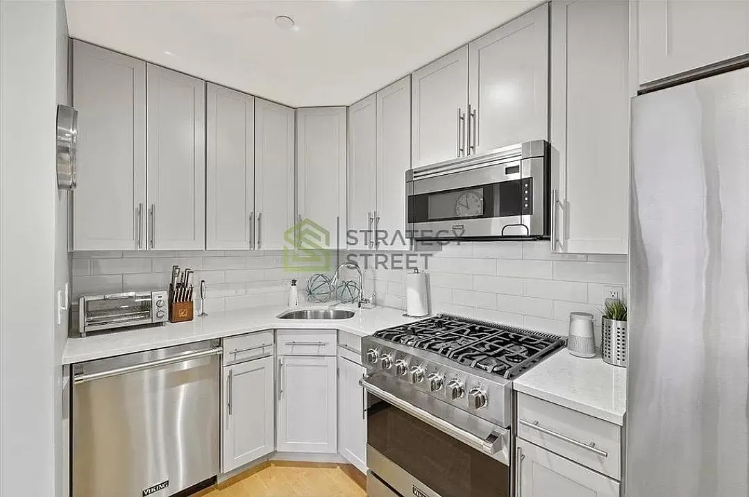 246 Boston St — Photo 2