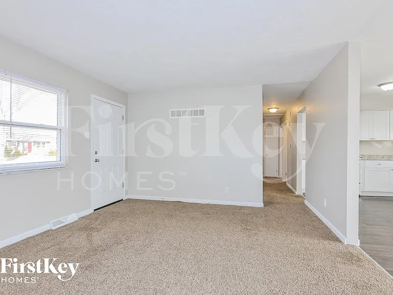 8 Oak Dr — Photo 4